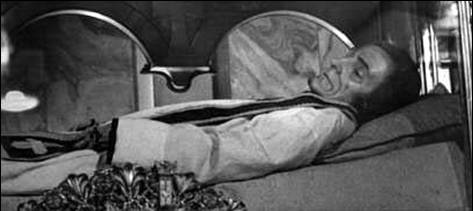 12kb jpg photograph of the incorrupt body of Saint John, photographer unknown